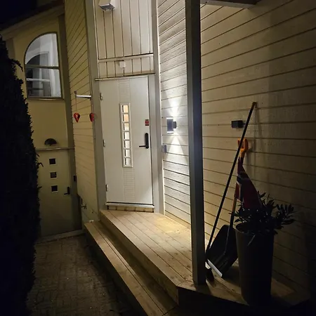 Διαμέρισμα Cozy 3-bedroom In Forus *